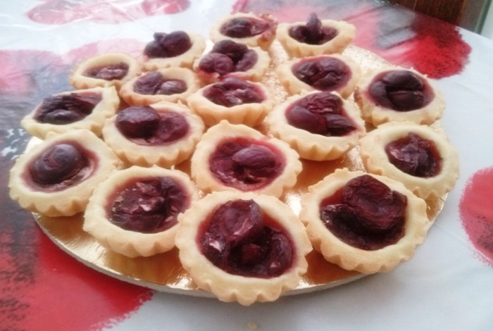 gyümölcsös kosárkák
